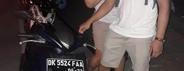 Liburan Bersama Pasangan Dengan Sepeda Motor